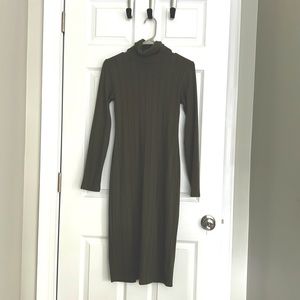Muted green body con dress with small slit in the back. Size small.